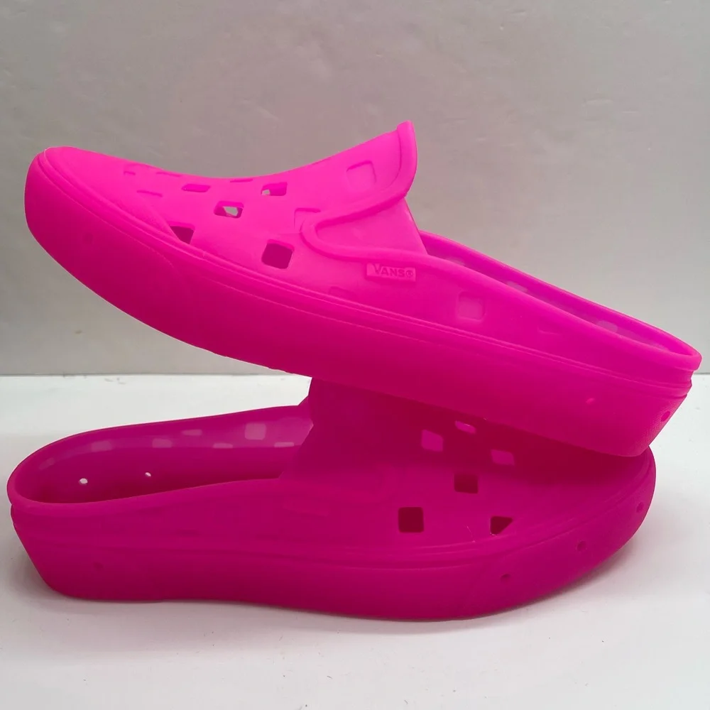 Vans Men’s Slip-On Mule Trk Hot Pink VN0005V8AFJ Vibrant Pink Slip-On Clogs
